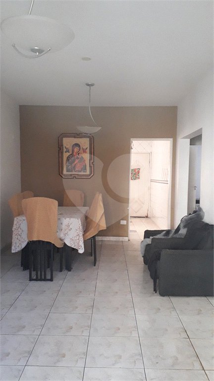 Casa à venda com 5 quartos, sendo 2 suítes, em Jardim Nadir, São Paulo, SP