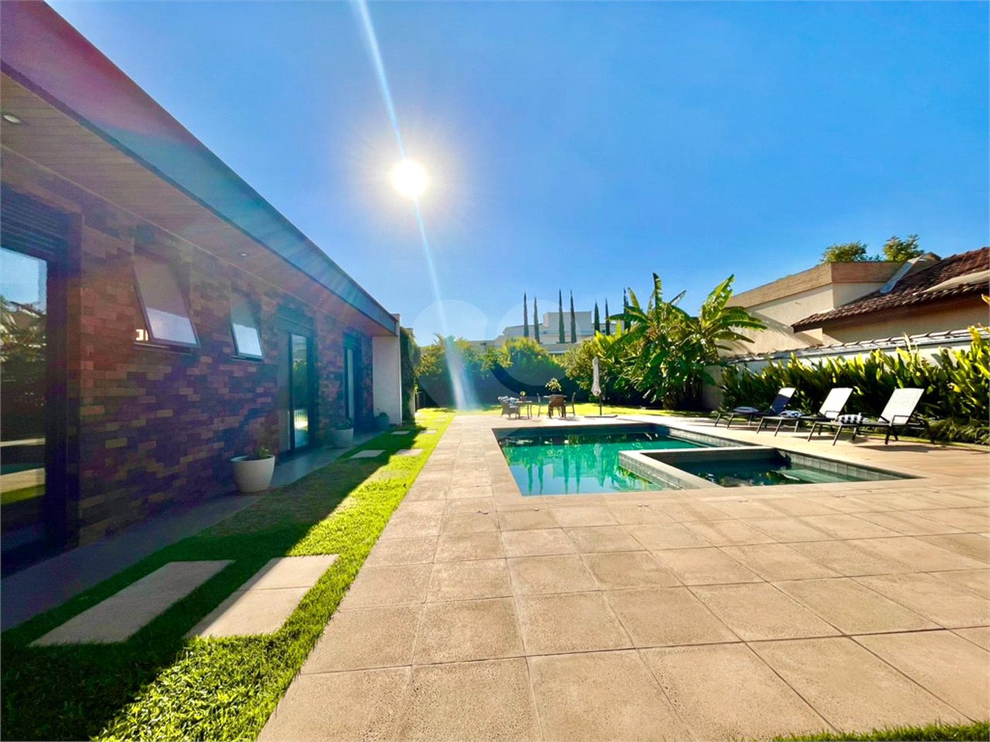 Casa à venda com 4 suítes no condomínio Fazenda Imperial, Sorocaba - SP