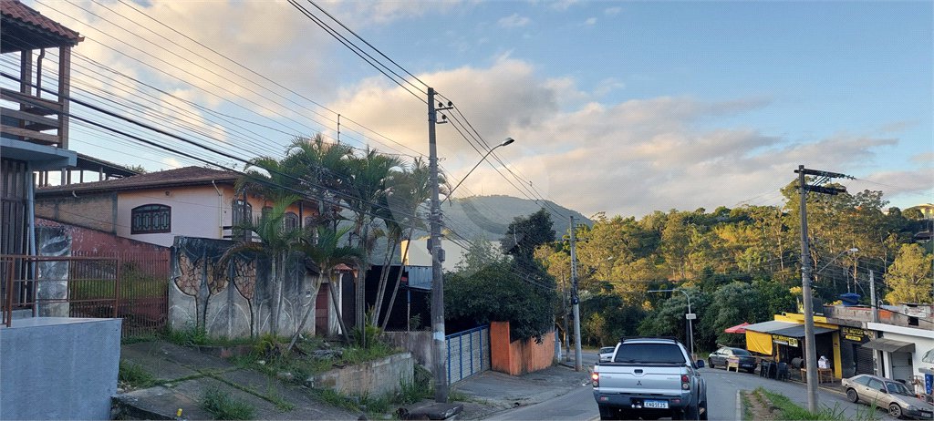 Casa à venda com 3 quartos, sendo 1 suíte, em Juqueri Mirim, Mairiporã, SP