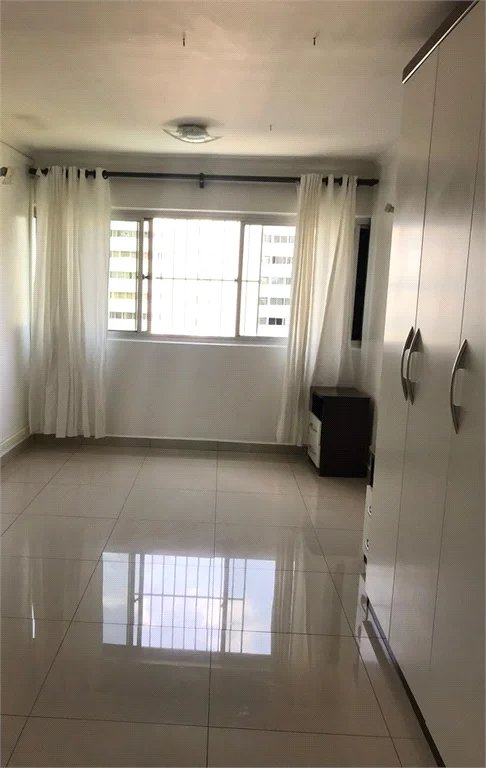 Apartamento à venda com 3 quartos em Jardim Olympia, São Paulo, SP