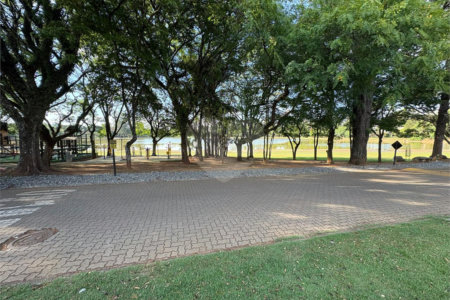 Terreno à venda no condomínio Vivendas do Lago, Sorocaba - SP