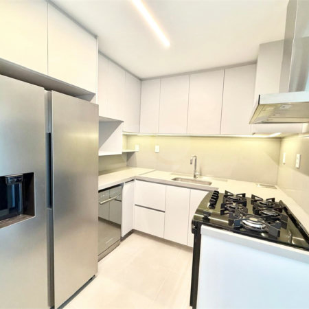 Apartamento à venda com 3 suítes em Campo Belo, São Paulo, SP