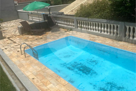 Casa à venda com 3 suítes no condomínio Estância Marambaia, Vinhedo - SP