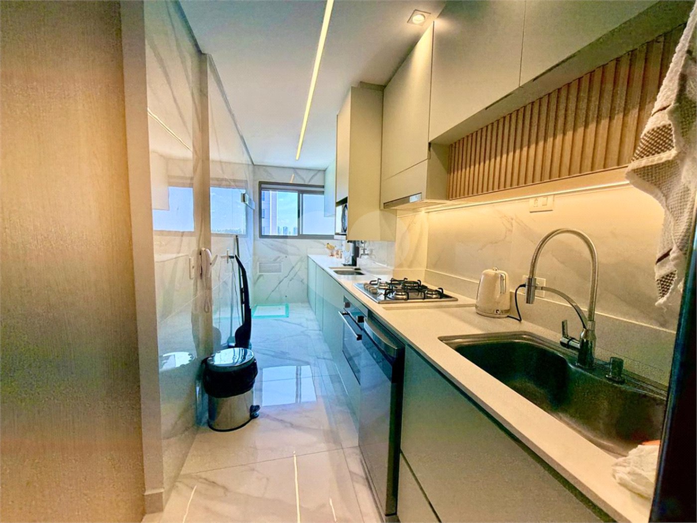 Apartamento à venda com 2 suítes em Jardim Prudência, São Paulo, SP