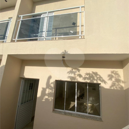 Casa para alugar com 2 suítes no condomínio Residencial Vila Amélia, Poá - SP