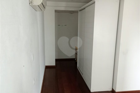 Apartamento à venda com 3 quartos, sendo 2 suítes, em Perdizes, São Paulo, SP