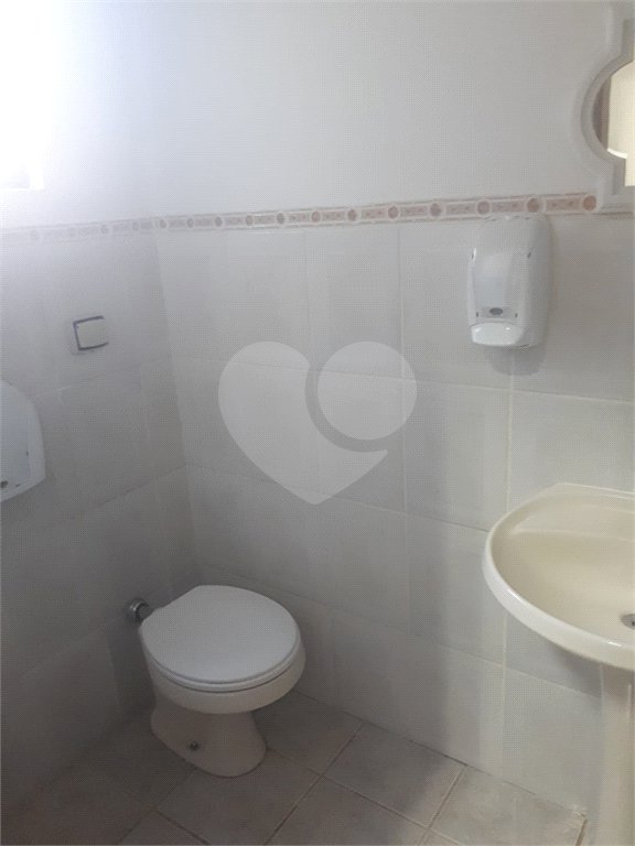 Casa à venda ou para alugar com 3 quartos, sendo 2 suítes,  no Centro, Vinhedo, SP