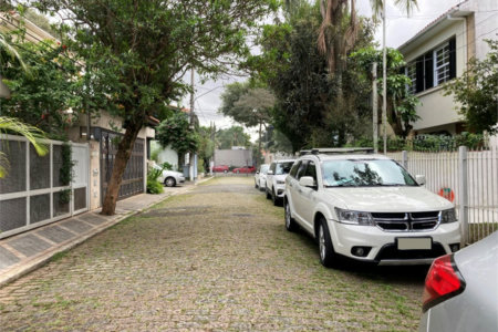 Casa de Vila à venda com 3 quartos, sendo 1 suíte, em Brooklin Paulista, São Paulo, SP