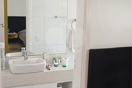 Casa à venda com 4 suítes no condomínio Parque da Figueiras, Mogi das Cruzes - SP