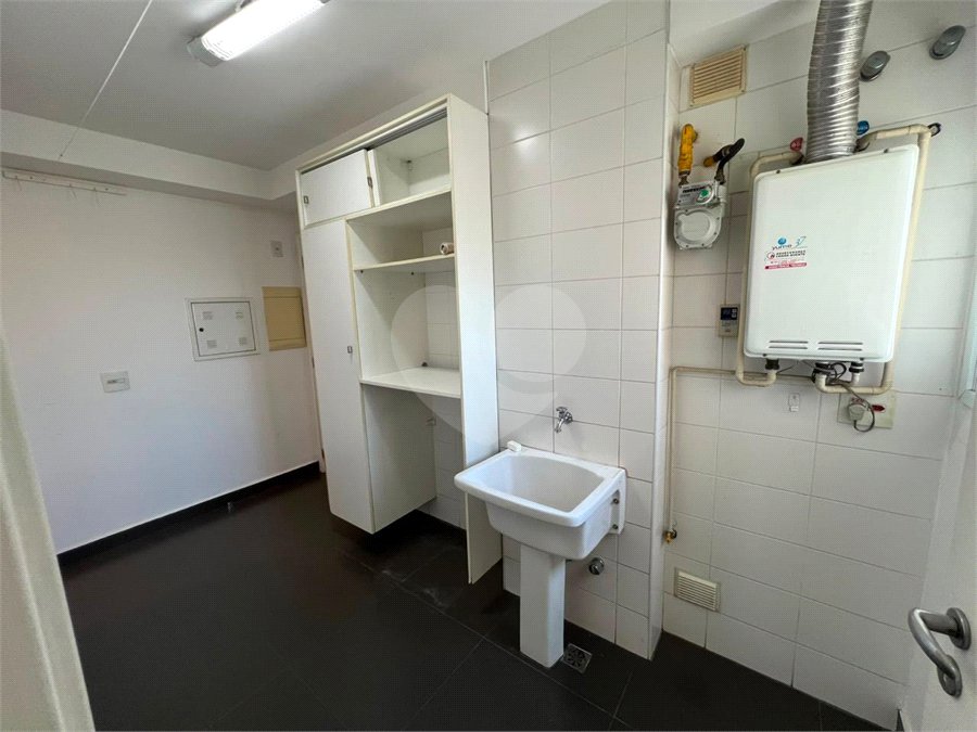 Apartamento à venda ou para alugar com 3 suítes em Santa Teresinha, São Paulo, SP