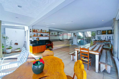 Casa à venda com 3 suítes em Jardim Franca, São Paulo, SP