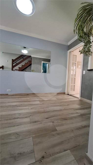 Casa à venda com 2 suítes no condomínio Village Palmas, São Paulo - SP