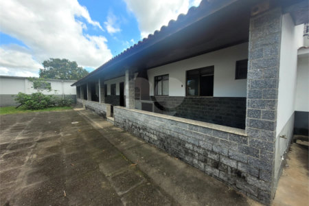 Terreno à venda com 3 suítes em Bazílio, Rio Bonito, RJ