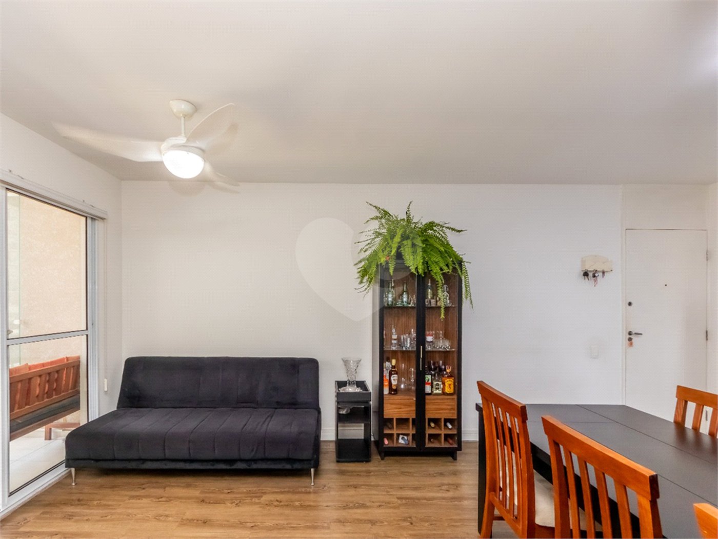 Apartamento à venda com 2 quartos, sendo 1 suíte,  em Jardim Caboré, São Paulo, SP