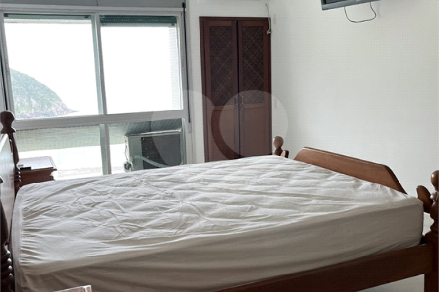 Apartamento à venda ou para alugar com 3 quartos, sendo 1 suíte, em Enseada, Guarujá, SP