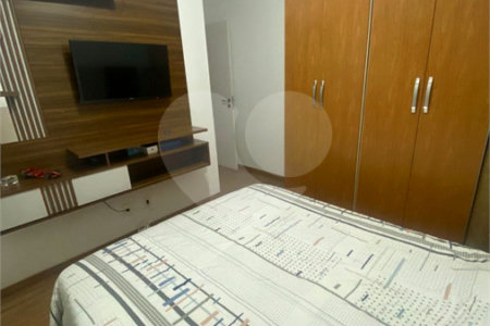 Apartamento à venda com 2 quartos, sendo 1 suíte,  em Jardim Carambeí, São Roque, SP