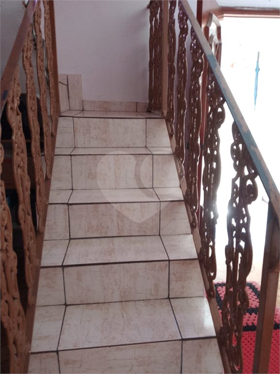 Sobrado à venda com 4 quartos, sendo 1 suíte, em Jardim Marisa, São Paulo, SP