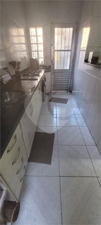 Casa à venda com 3 quartos em Vila Varela, Poá, SP
