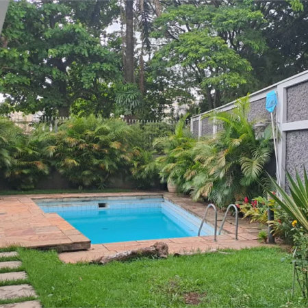 Casa Térrea à venda com 3 quartos, sendo 1 suíte,  em Alto da Lapa, São Paulo, SP