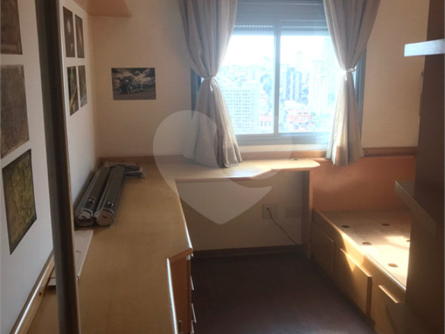 Apartamento à venda com 3 quartos, sendo 1 suíte,  em Vila Paulicéia, São Paulo, SP