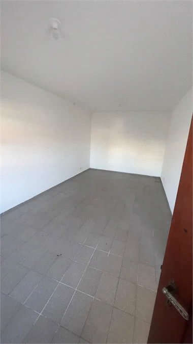 Sobrado à venda com 4 quartos, sendo 1 suíte, em Jardim Ester Yolanda, São Paulo, SP