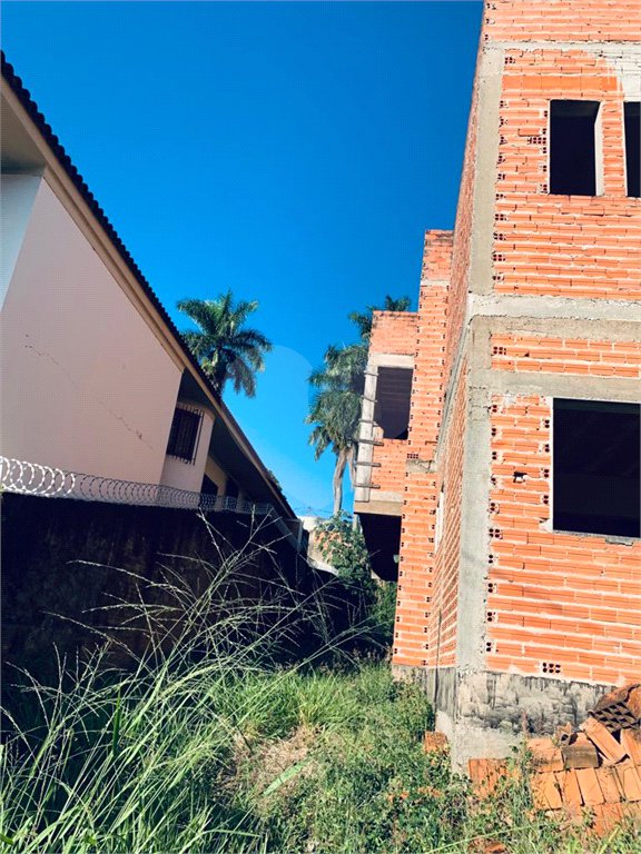 Imóvel em construção bem localizado