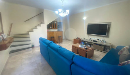 Casa à venda com 4 quartos, sendo 1 suíte, em Jardim Rosa de Franca, Guarulhos, SP