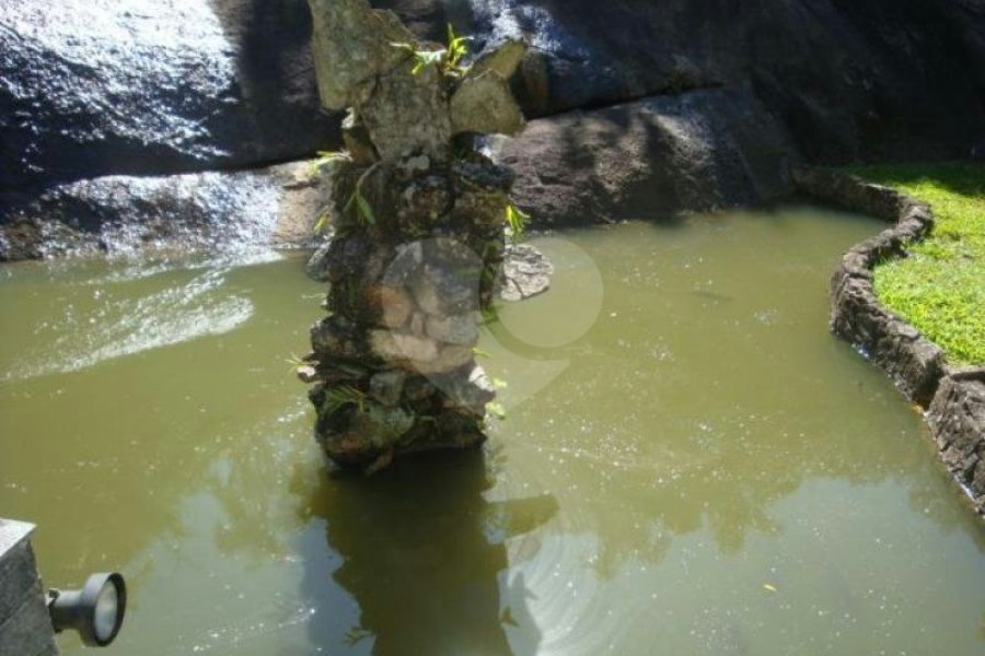 Sobrado à venda com 5 suítes em Juqueri Mirim, Mairiporã, SP