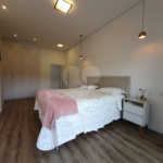 Casa à venda com 6 quartos, sendo 5 suítes, no condomínio Jardim Primavera, Louveira - SP