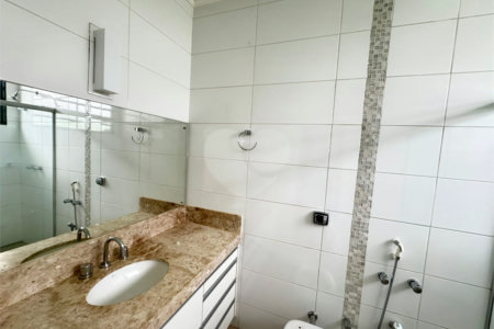 Casa à venda com 4 quartos, sendo 2 suítes, em Ribeirânia, Ribeirão Preto, SP