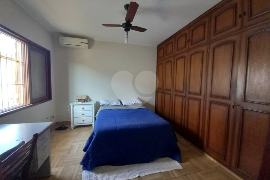 Sobrado à venda com 4 quartos, sendo 2 suítes, em Tremembé, São Paulo, SP