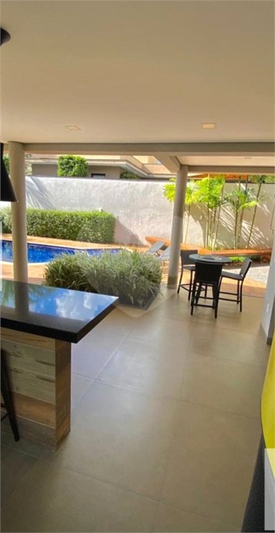 Casa à venda com 4 quartos, sendo 3 suítes, em Residencial Portal dos Oitis, Araraquara, SP