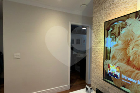 Apartamento à venda com 2 suítes em Jardim Londrina, São Paulo, SP