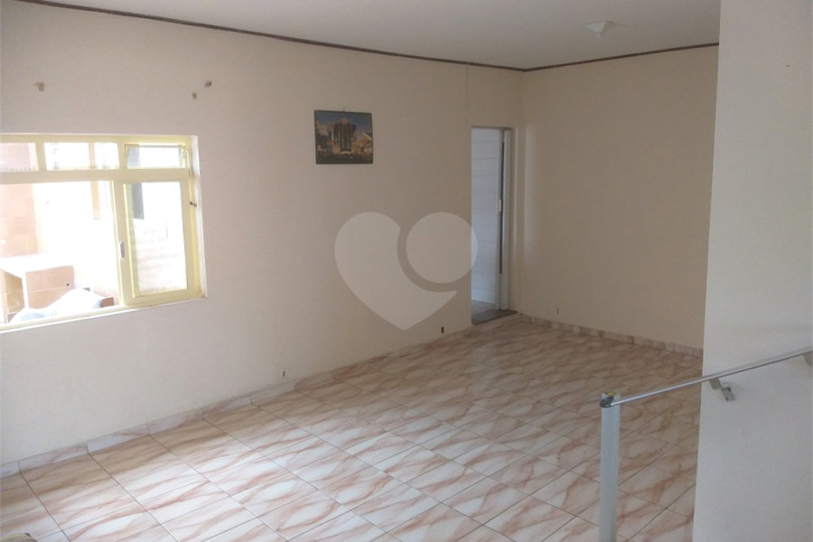 Casa à venda com 2 quartos, sendo 1 suíte, em Vila Gustavo, São Paulo, SP