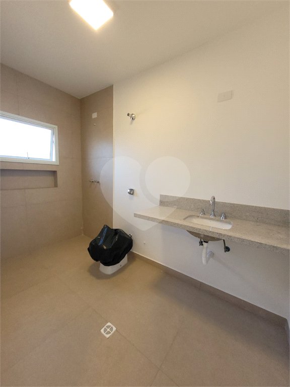Casa Térrea à venda ou para alugar com 4 quartos, sendo 3 suítes,  em Horto Florestal, São Paulo, SP