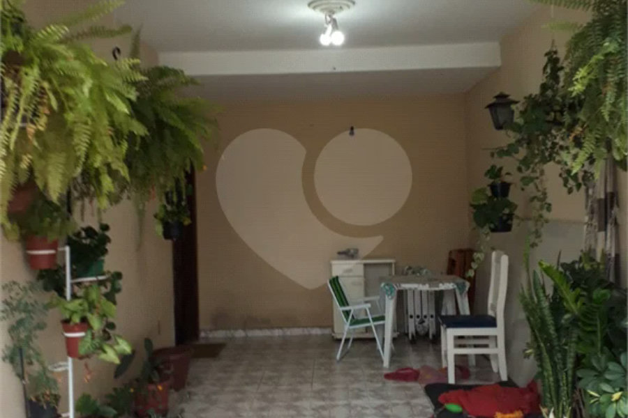 Sobrado à venda com 3 quartos no Brasilândia, São Paulo, SP