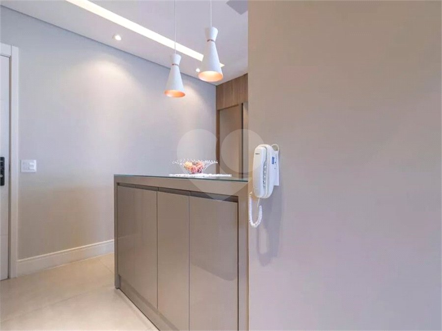 Apartamento à venda com 2 quartos, sendo 1 suíte, em Vila Olímpia, São Paulo, SP