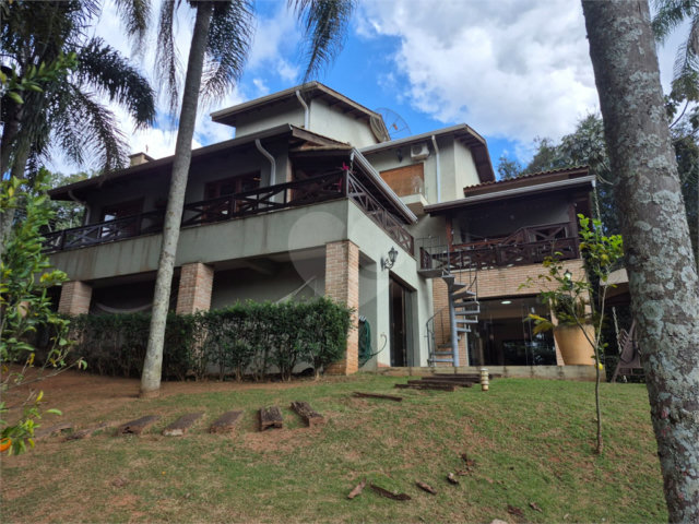 Casa à venda com 3 suítes no condomínio Sausalito, Mairiporã - SP
