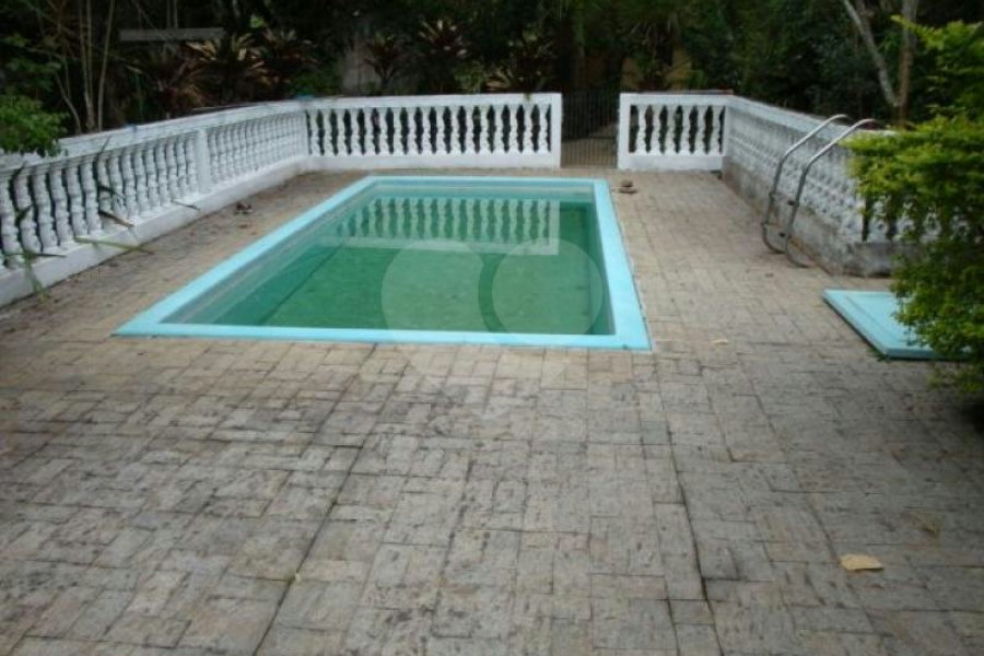 Casa Térrea à venda com 3 quartos, sendo 1 suíte, em Parque Petrópolis, Mairiporã, SP