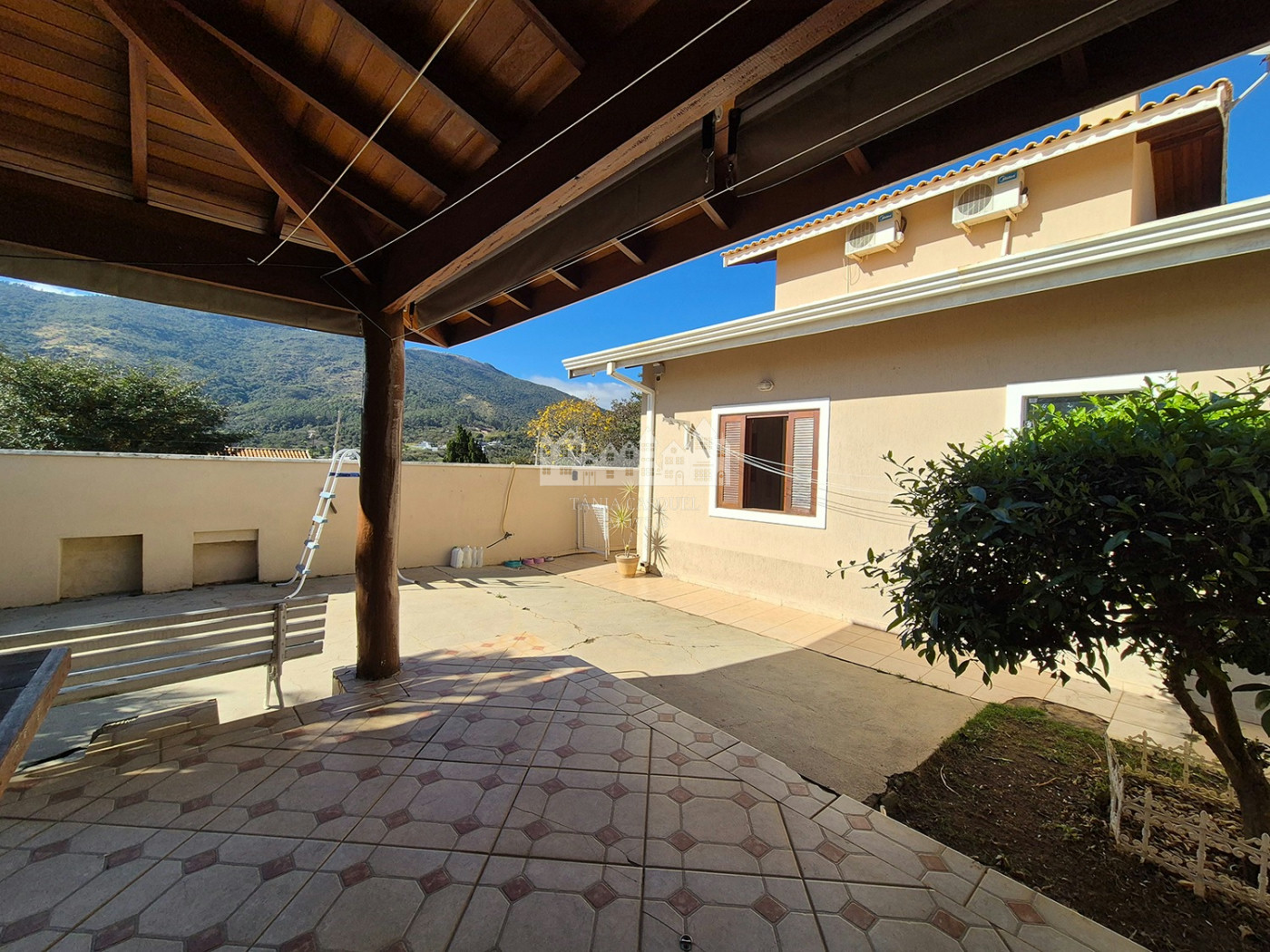 Casa à venda com 3 quartos, sendo 1 suíte, em Retiro das Fontes, Atibaia, SP