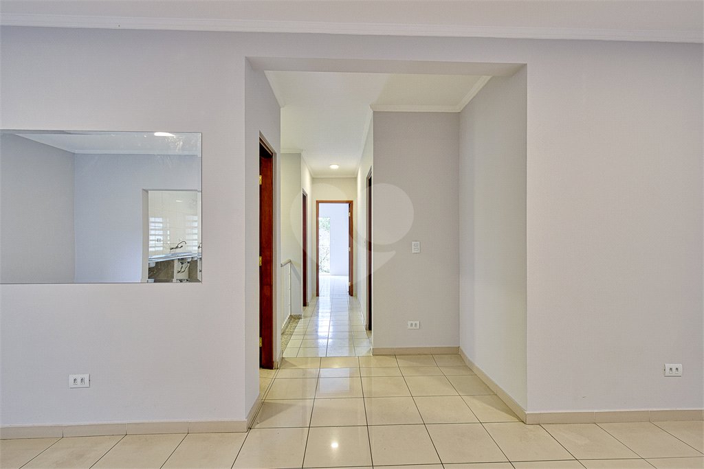 Casa à venda com 3 quartos, sendo 1 suíte, em Alto da Boa Vista, São Paulo, SP