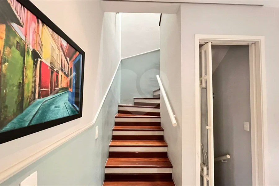 Casa à venda com 3 quartos, sendo 1 suíte, no condomínio Villagio Tramway, São Paulo - SP