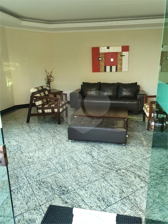 Apartamento à venda com 3 quartos, sendo 1 suíte, em Vila Paulicéia, São Paulo, SP