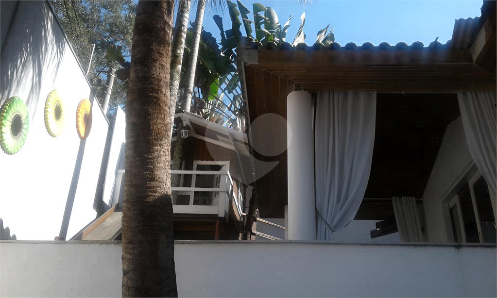 Casa à venda com 6 quartos, sendo 3 suítes, em Jardim Guedala, São Paulo, SP