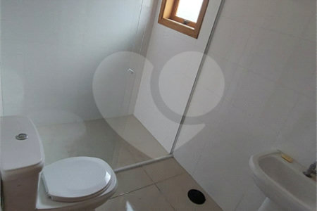 Casa à venda com 4 quartos, sendo 1 suíte, no condomínio Marf II, Bom Jesus dos Perdões - SP