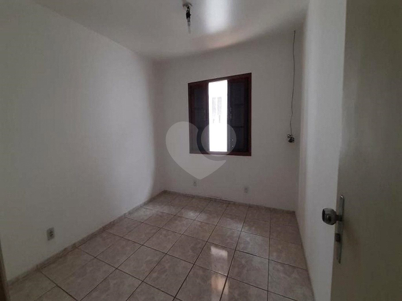 Casa à venda com 3 quartos, sendo 1 suíte,  em Rio Pequeno, São Paulo, SP