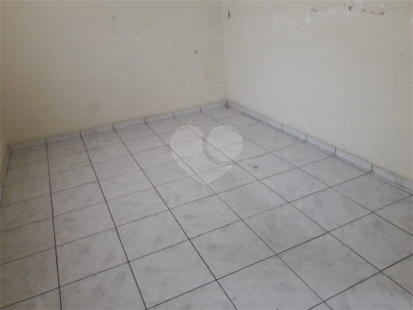 Casa Térrea à venda com 4 quartos, sendo 1 suíte, em Vila Constança, São Paulo, SP