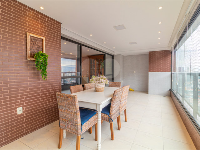 Apartamento à venda com 3 suítes em Chácara Santo Antônio, São Paulo, SP