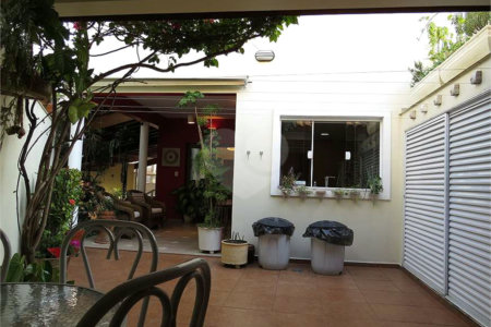 Sobrado à venda com 4 quartos, sendo 1 suíte, em Água Fria, São Paulo, SP
