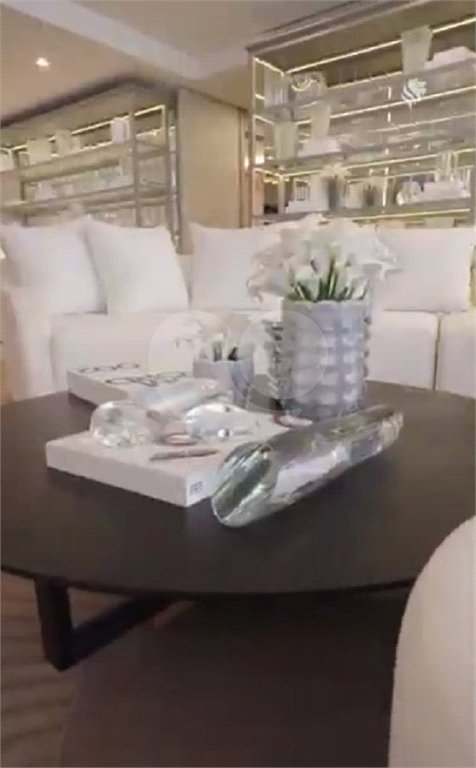 Apartamento à venda com 4 suítes em Vila Mariana, São Paulo, SP
